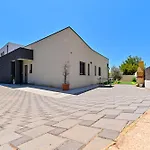 Sportiva With Private Heated Pool Вилла