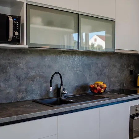 Villa Sportiva With Private Heated Pool