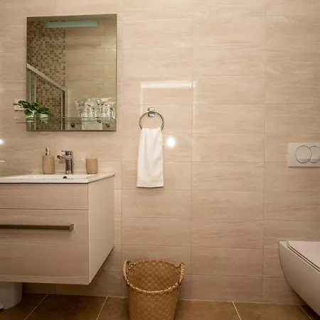 Sportiva With Private Heated Pool Villa *