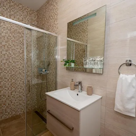 Sportiva With Private Heated Pool * Zadar