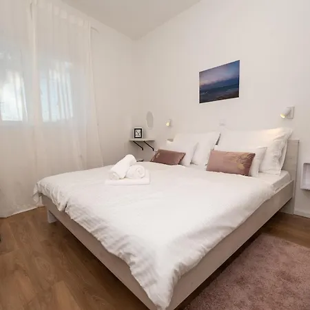 Villa Sportiva With Private Heated Pool Zadar