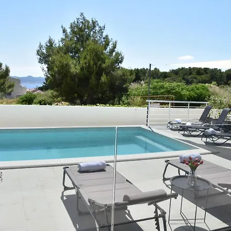 Sportiva With Private Heated Pool * Zadar