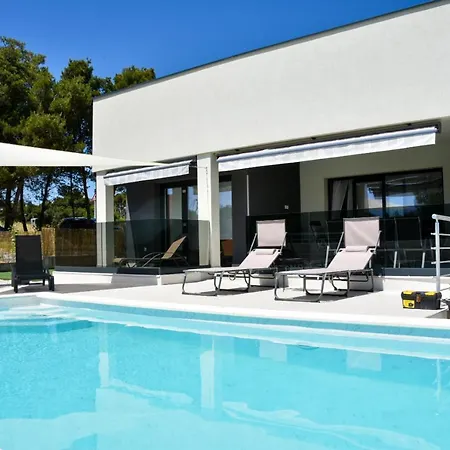 Sportiva With Private Heated Pool *