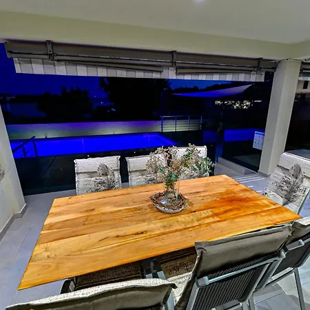 Вилла Sportiva With Private Heated Pool Задар
