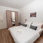 Sportiva With Private Heated Pool Βίλα Ζαντάρ