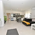 Sportiva With Private Heated Pool Ζαντάρ