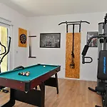 Sportiva With Private Heated Pool Βίλα *