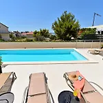 Villa Sportiva With Private Heated Pool Zadar