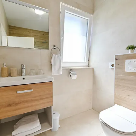 Vila Sportiva With Private Heated Pool