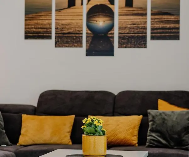 Sportiva With Private Heated Pool Villa *