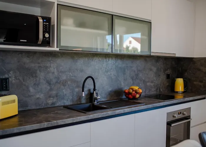 Villa Sportiva With Private Heated Pool