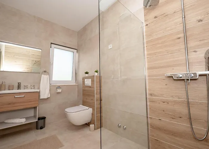 Villa Sportiva With Private Heated Pool