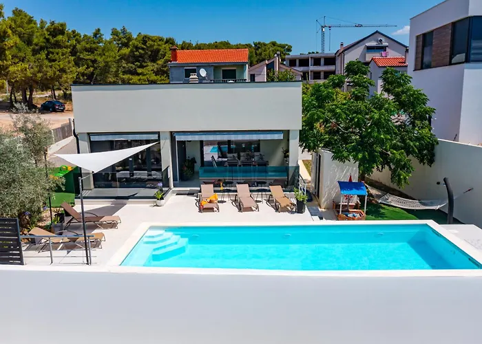 Sportiva With Private Heated Pool *