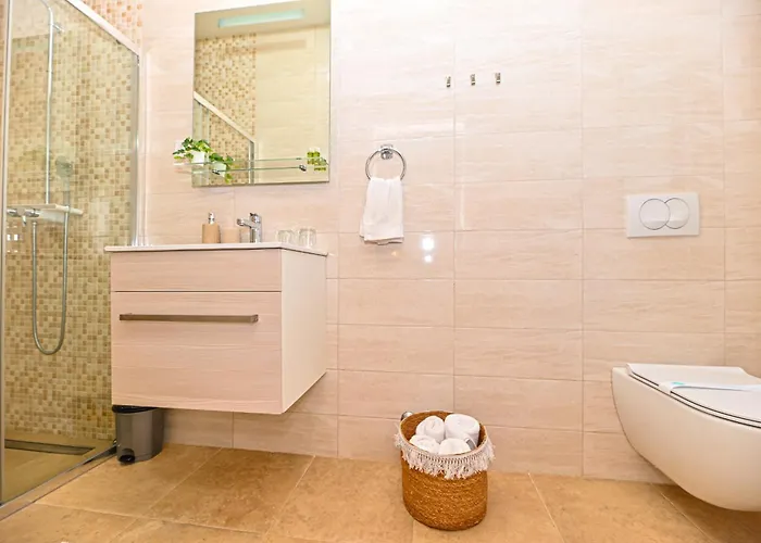 Villa Sportiva With Private Heated Pool Zadar