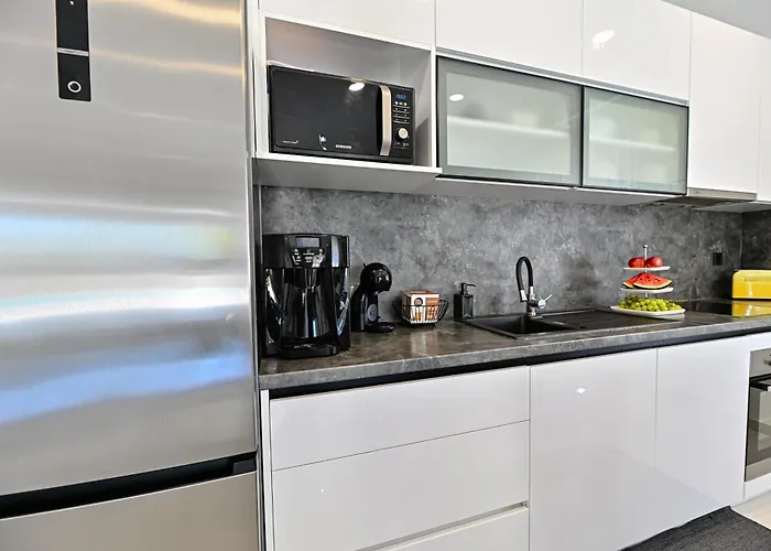 Sportiva With Private Heated Pool Villa *